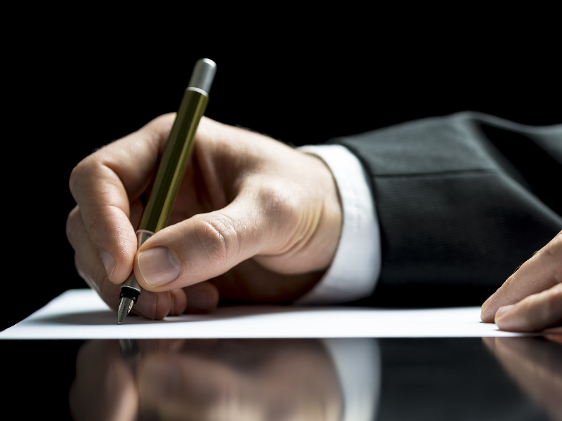  Obligations of good faith in commercial contracts